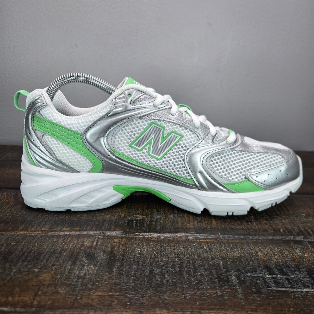 New Balance 530 Womens Size 9.5 D Running Shoes U530APL White Green - Picture 8 of 11